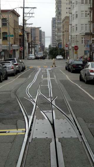 坂の街サンフランシスコをケーブルカーで観光しよう！乗り方とおすすめの路線 - Expedia JP Stories