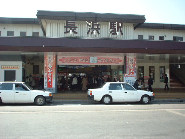 JR伊予長浜駅－写真 駅舎 ホーム 周辺