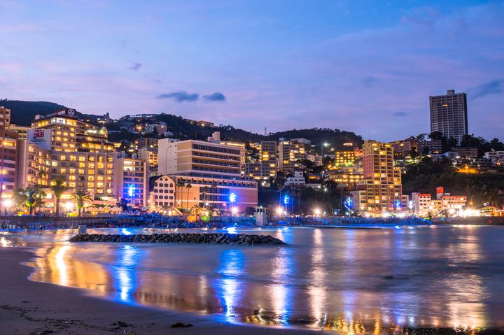 リゾナーレ熱海の客室は、絶景を一望できる全室オーシャンビュー。眼下に広がる海や夜景、熱海海上花火大会を客室から思う存分眺めることができます。Photo by @risonareatami星野リゾートリゾナーレリゾナーレ熱海静岡ホテル熱海ホテル絶景ホテル国内旅行