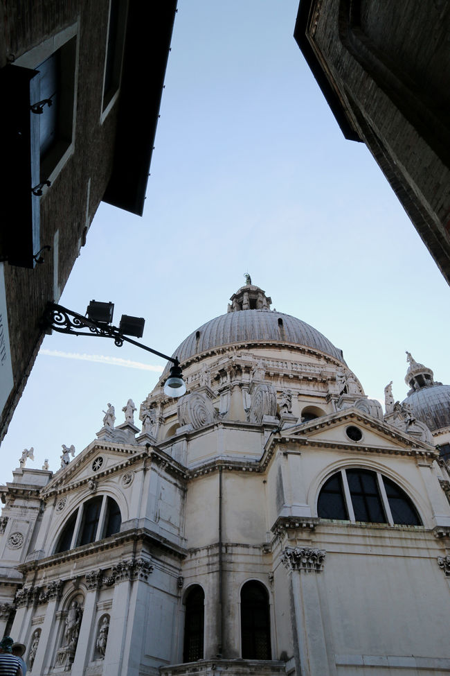 インテリアの絵画をジークレーの版画で制作した石井清のインテリアの絵「サンタ・マリア・デッラ・サルーテ教会・3・G」を通販で販売