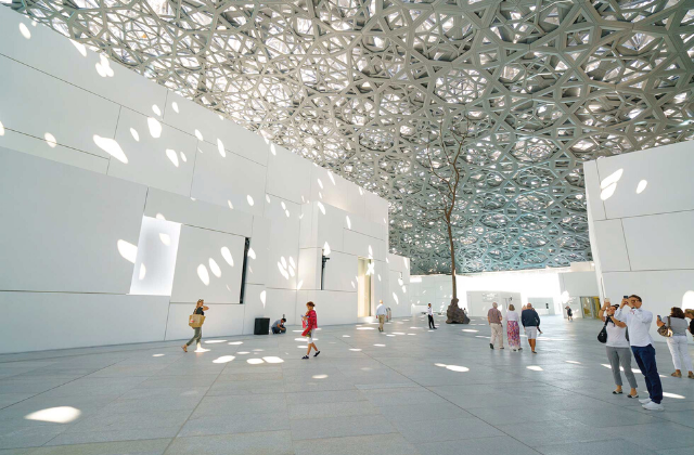 2025 行列をスキップ：ルーブルアブダビ入場券、提供元：ルーヴル アブダビアラブ首長国連邦 - Tripadvisor