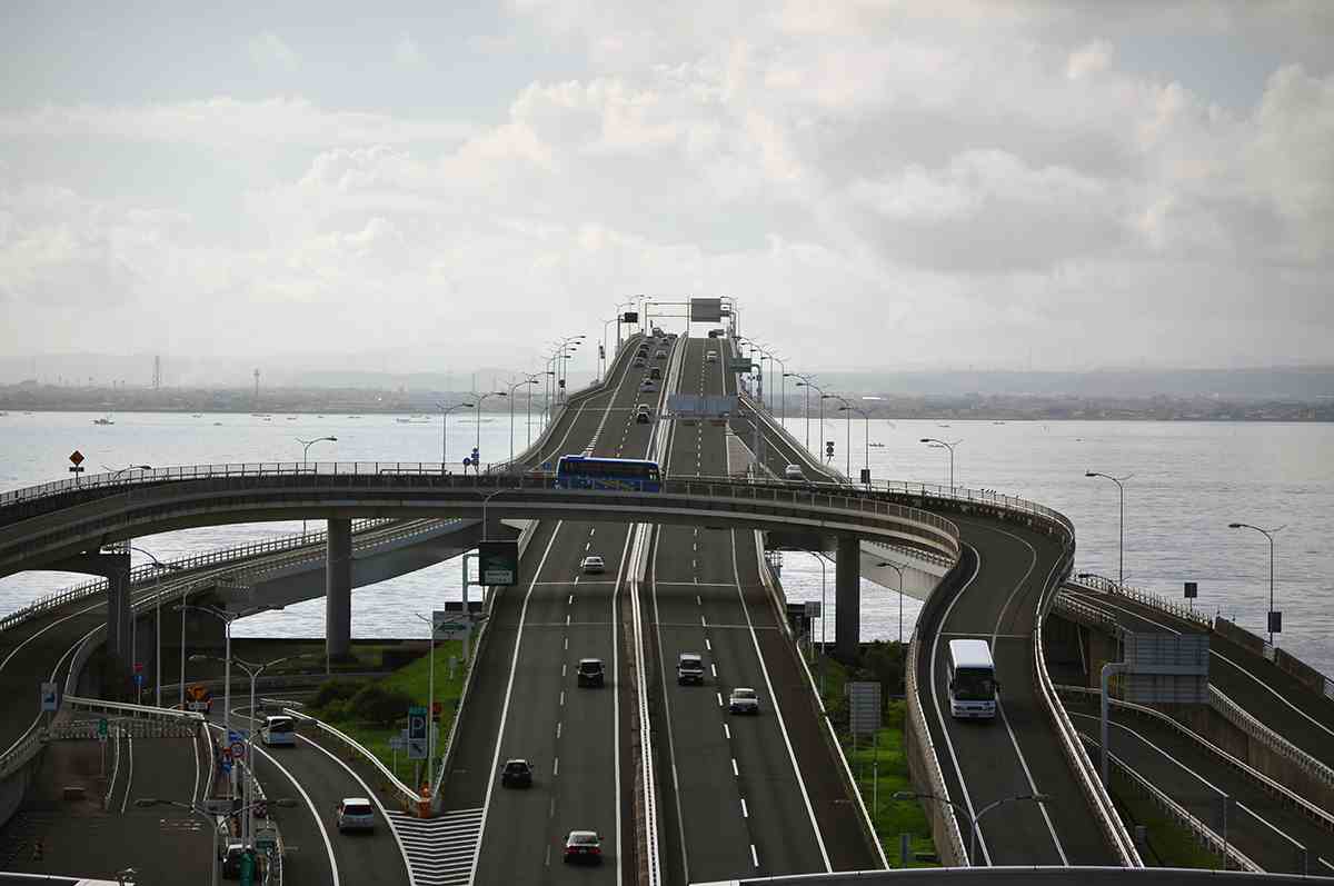 東京湾横断道路 東京湾アクアライン中央トンネル施工実績錢高組