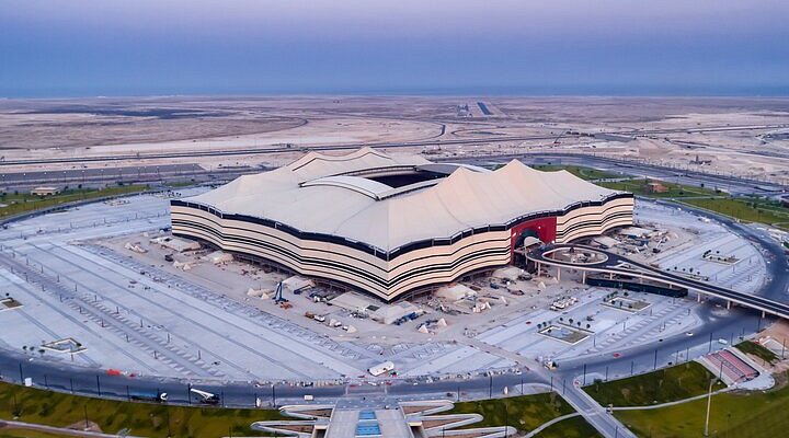 カタールW杯 ドーハ市内の交通手段 地下鉄 バス タクシー