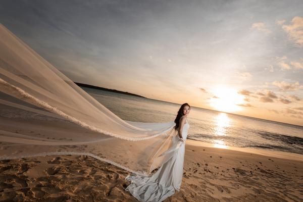 宮古島 約2.5時間 当日予約OK！ディナー＆サンセットクルージングプラン☆県内初の海中展望型客船『モンブラン』で贅沢体験♪2日前までキャンセル無料 No.851