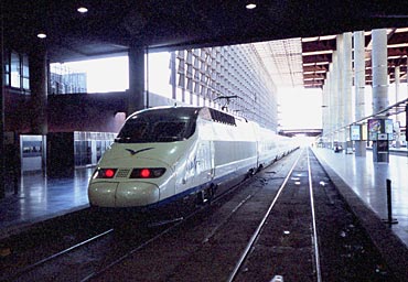 チャマルティン駅 クチコミ・アクセス・営業時間マドリード フォートラベル