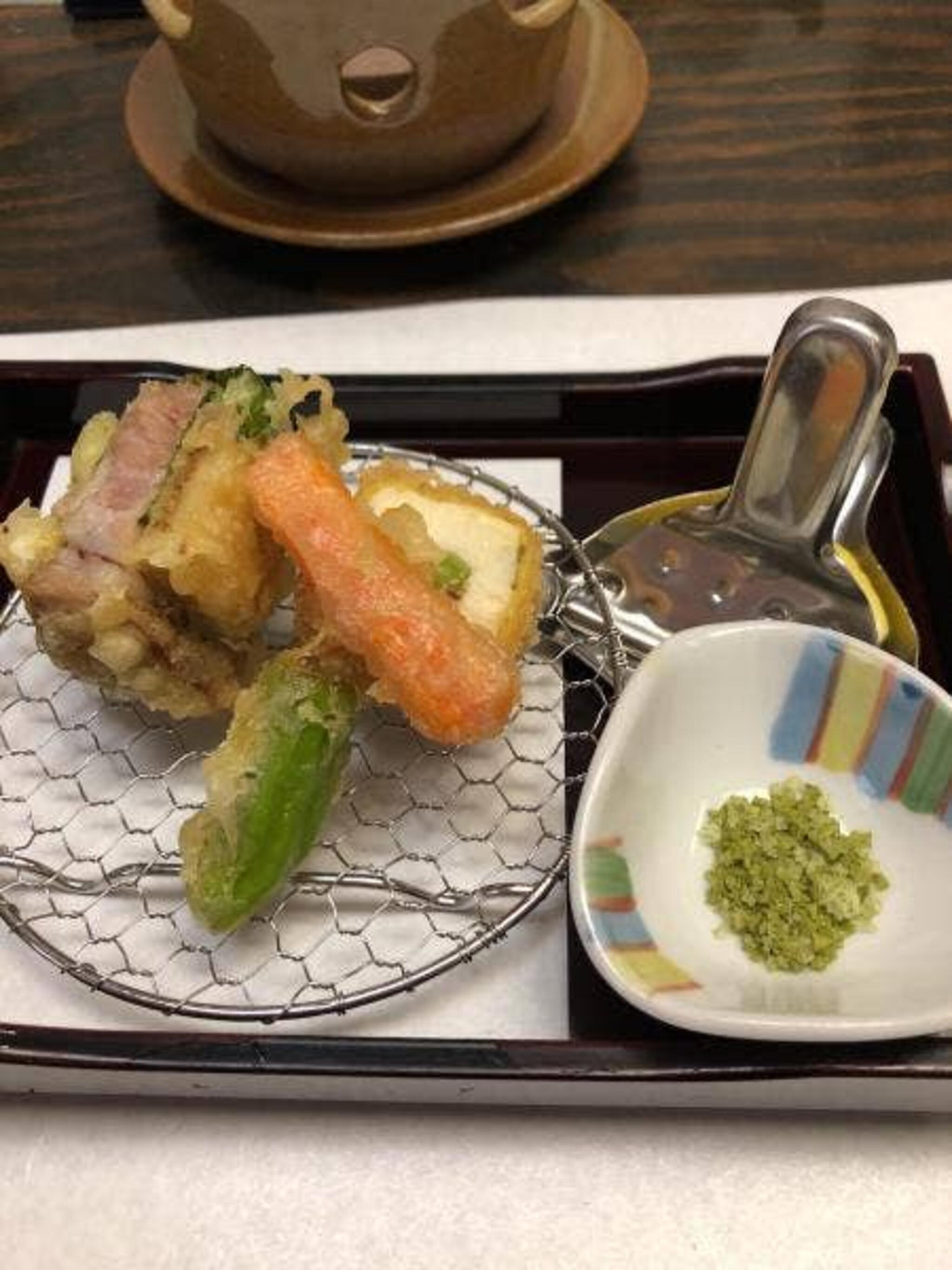 北九州、小倉北の懐石・和食処の一椿では、ゆったりとした空間で旬の素材をお楽しみいただけます :: 店舗一覧