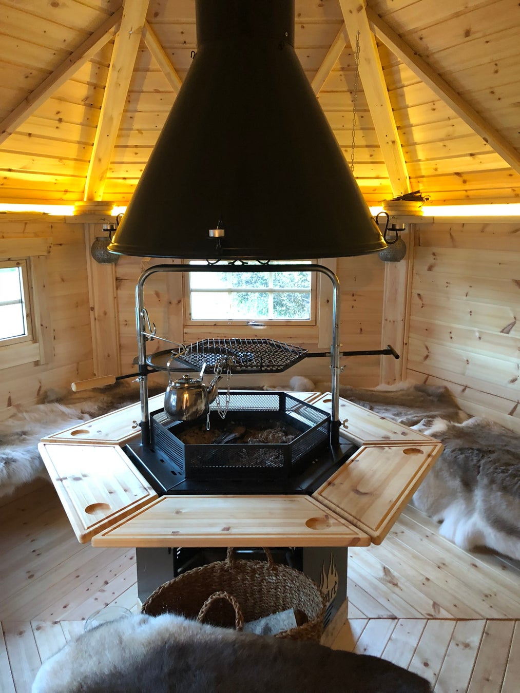 DIY 屋根付きバーベキュー場 完成