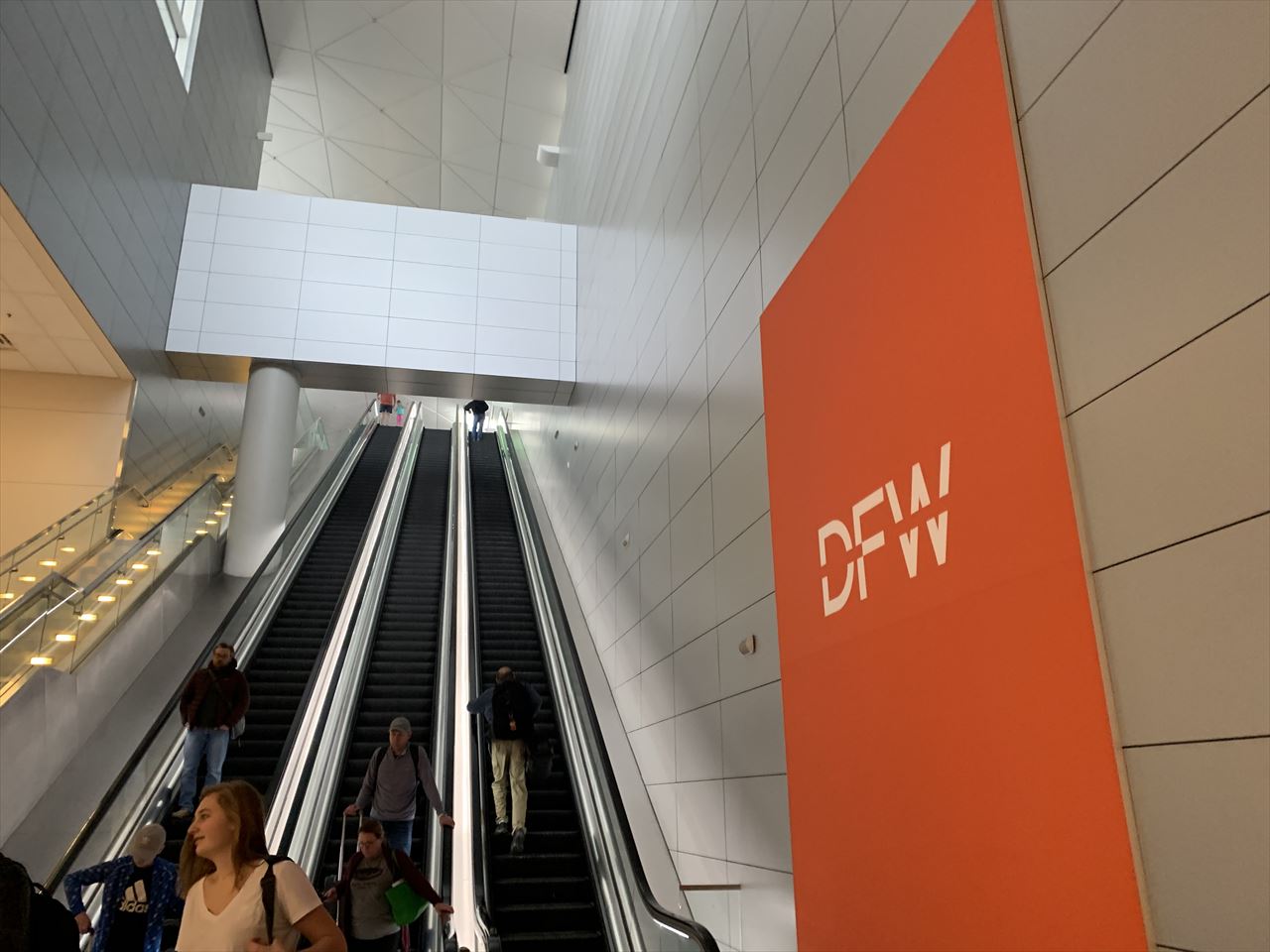 ダラス・フォートワース国際空港 ダラス中