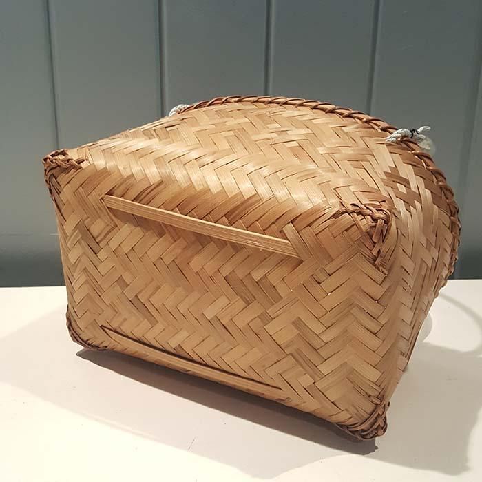 台湾 カゴバッグ 台南の「林百貨」でお土産を！台湾北西部・苗栗の