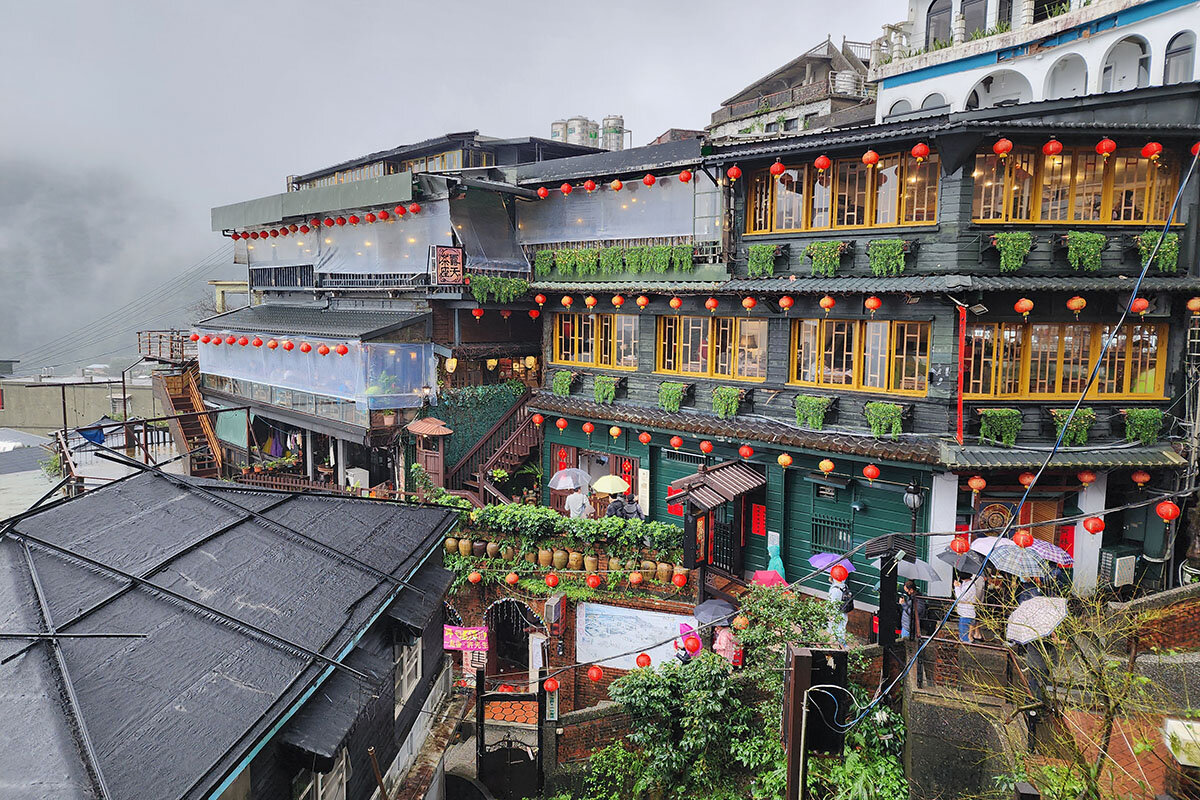 台湾・九份は『千と千尋の神隠し』の舞台？映画の世界に浸れる場所やグルメを紹介