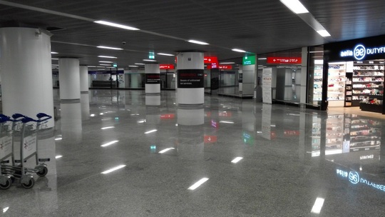 2025年版基本情報＞①ワルシャワ・フレデリクショパン空港 出発階Mazourka-Iris