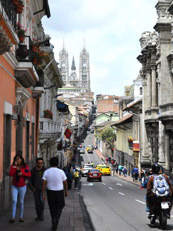 エクアドル首都キト「インカ」の名残なき“常春の街”藻谷浩介の世界「来た・見た・考えた」藻谷浩介毎日新聞「経済プレミア」