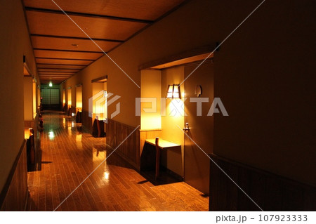 旅館廊下 cg_0377aruyo -Visual Contents