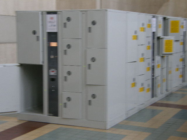 フランクフルト Frankfurt① ～コインロッカーと荷物の送り方どたび