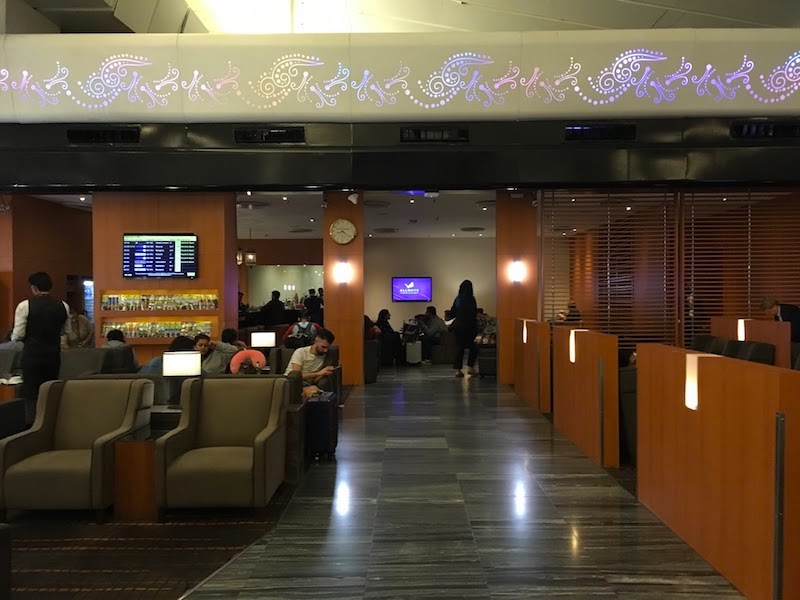ラウンジレポ デリー空港のアライバルラウンジ 24年4月飛行機とJALマイルとビジネスクラスの旅ブログ