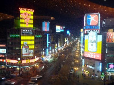 札幌すすきの】日本有数の歓楽街で地元民に教えてもらったグルメ・酒場を巡ろう！ - イーアイデム「ジモコロ」