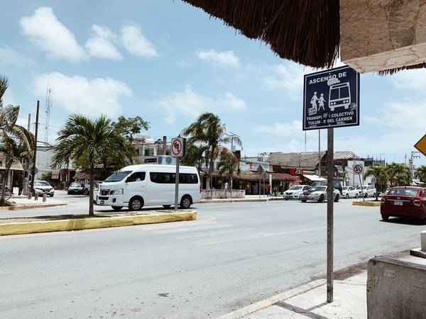 メキシコのトゥルム遺跡tulumは絶景ビーチで海水浴できるのでおすすめ！ユカタン半島カンクン・セノーテからバスで行く方法