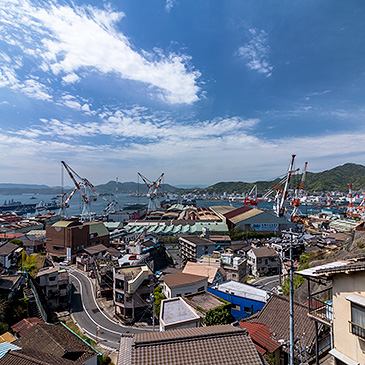 人情味あふれる屋台で呉グルメを楽しむ 蔵本通り読みもの広島県呉市移住定住ポータルサイトKURETO クレト瀬戸内海のほぼ真ん中で街・里山・島暮らし