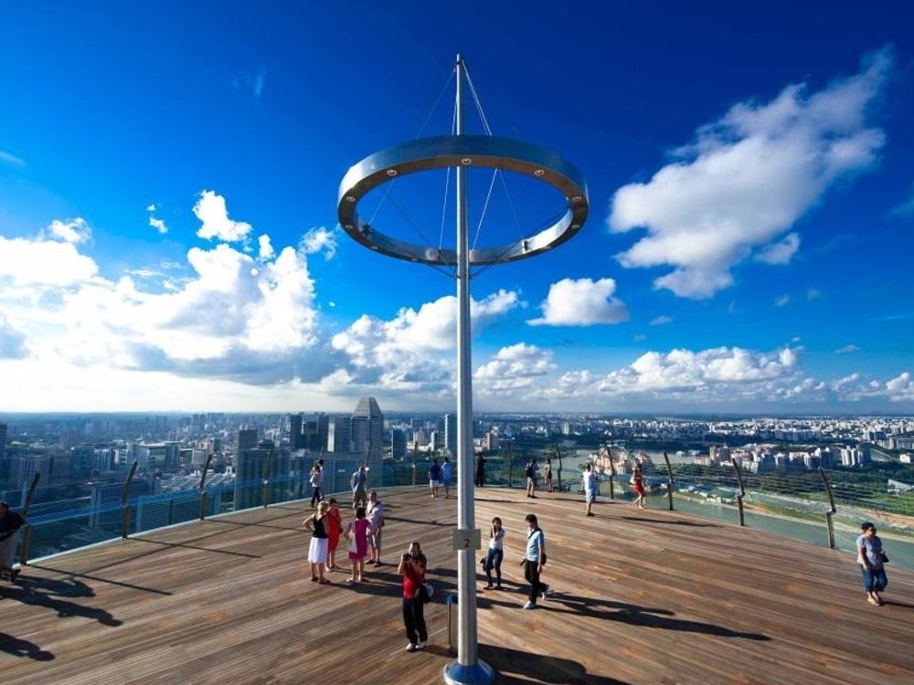 マリーナベイサンズ展望台へお得に入場！屋上スカイバーCÉ LA VIの体験記