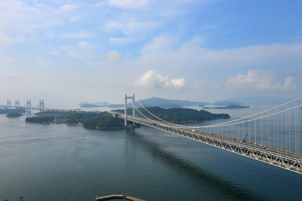 海上175mを目指す「瀬戸大橋塔頂ツアー！瀬戸内海の絶景パノラマとナイトクルーズの旅」 JR四国とJB本四高速が連携 -