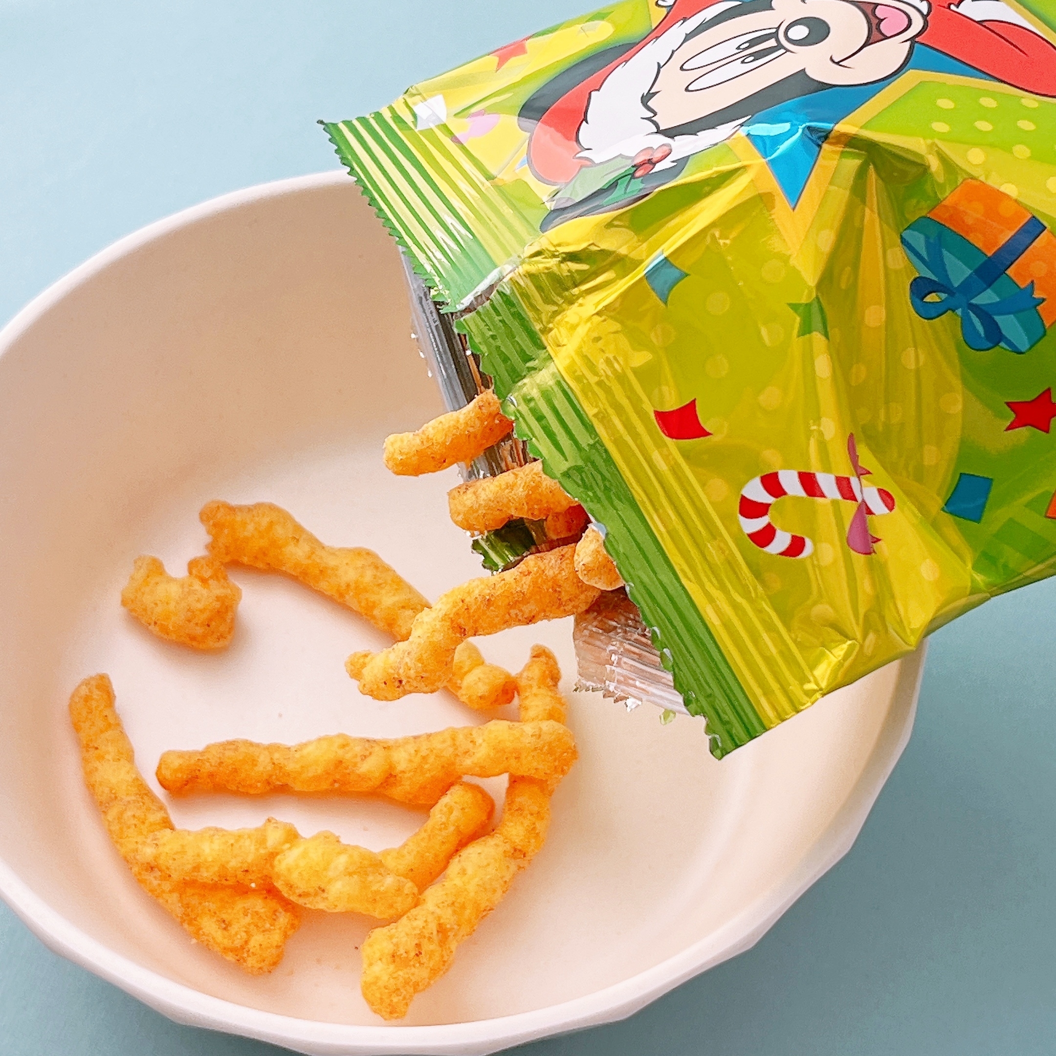 ディズニーシー スパイシースモークチキンレッグの味は辛い？ -