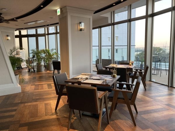 横浜マリンタワー 1階に「エッグスンシングス」 - ヨコハマ経済新聞