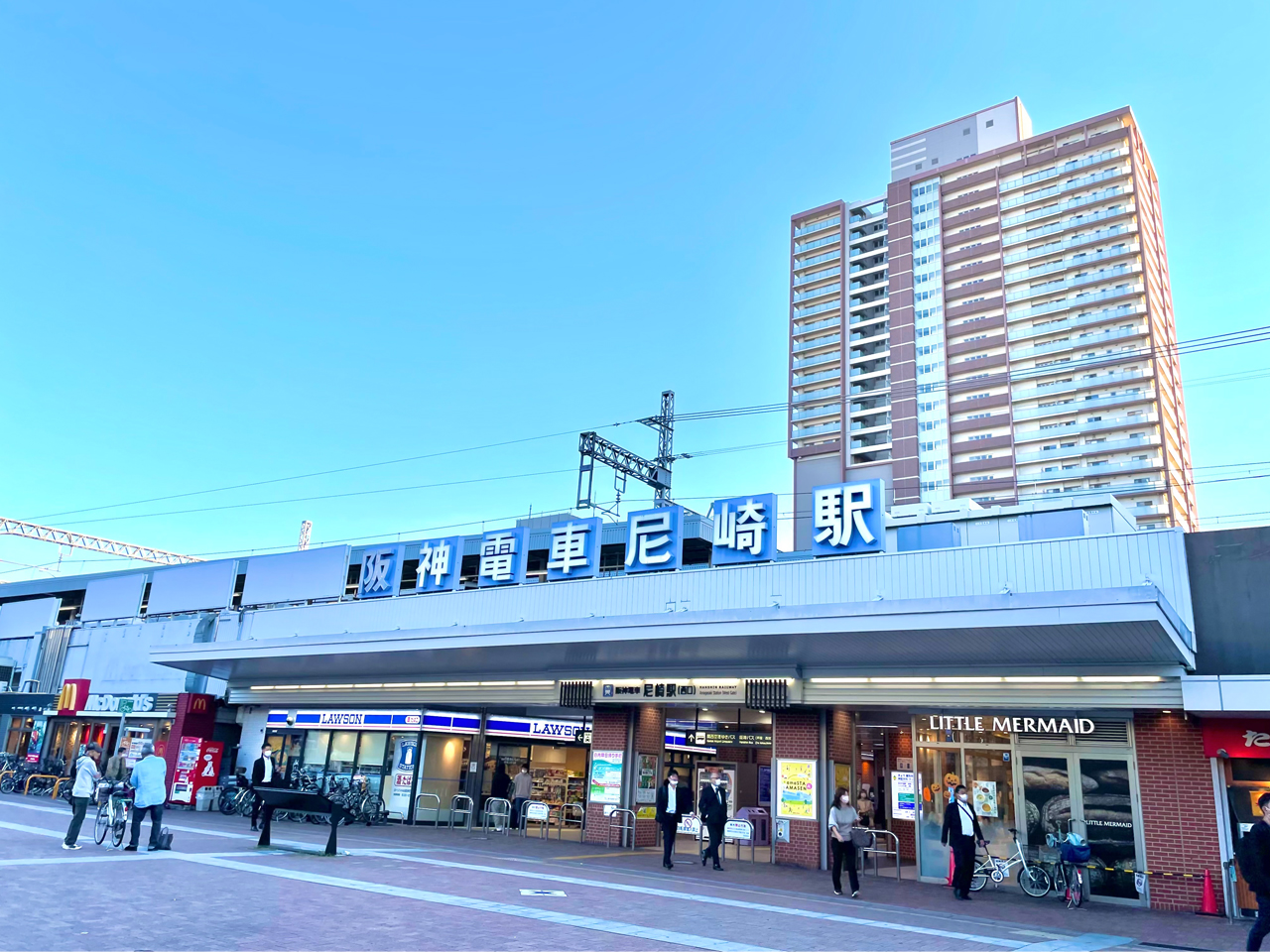 かんなみ新地閉鎖１年、街を歩く 「復活」の兆候なしも、道半ば [兵庫県]：朝日新聞デジタル