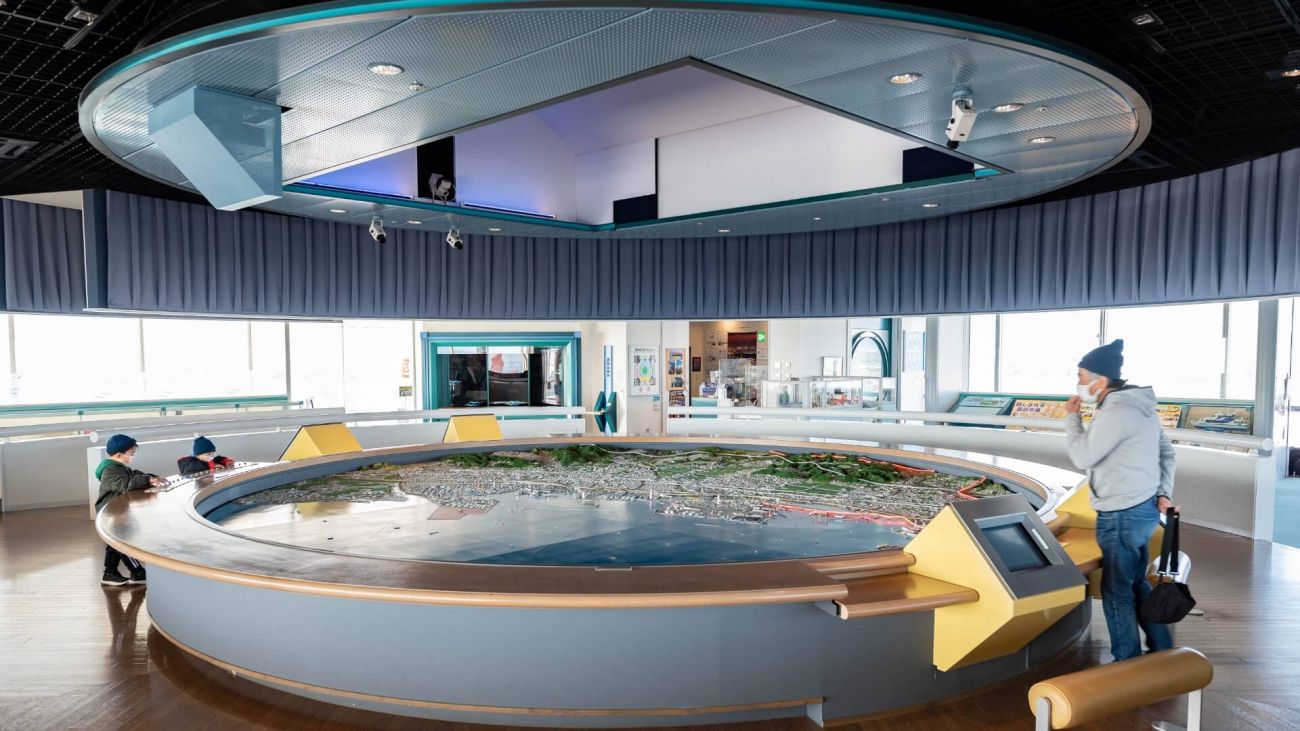 四日市港ポートビル うみてらす14の夜景三重県四日市市-こよなく夜景を愛する人へ