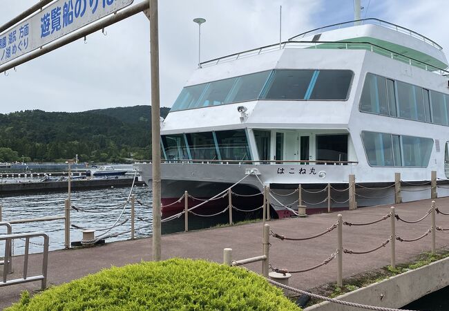 箱根関所跡 箱根観光で外せない『箱根関所』は、日本で唯一完全再現された関所。見どころ解説週末大人旅