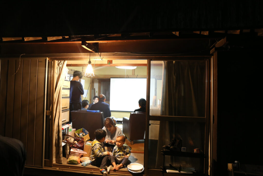 表参道ミナガワビレッジシゴトROOVICEルーヴィス