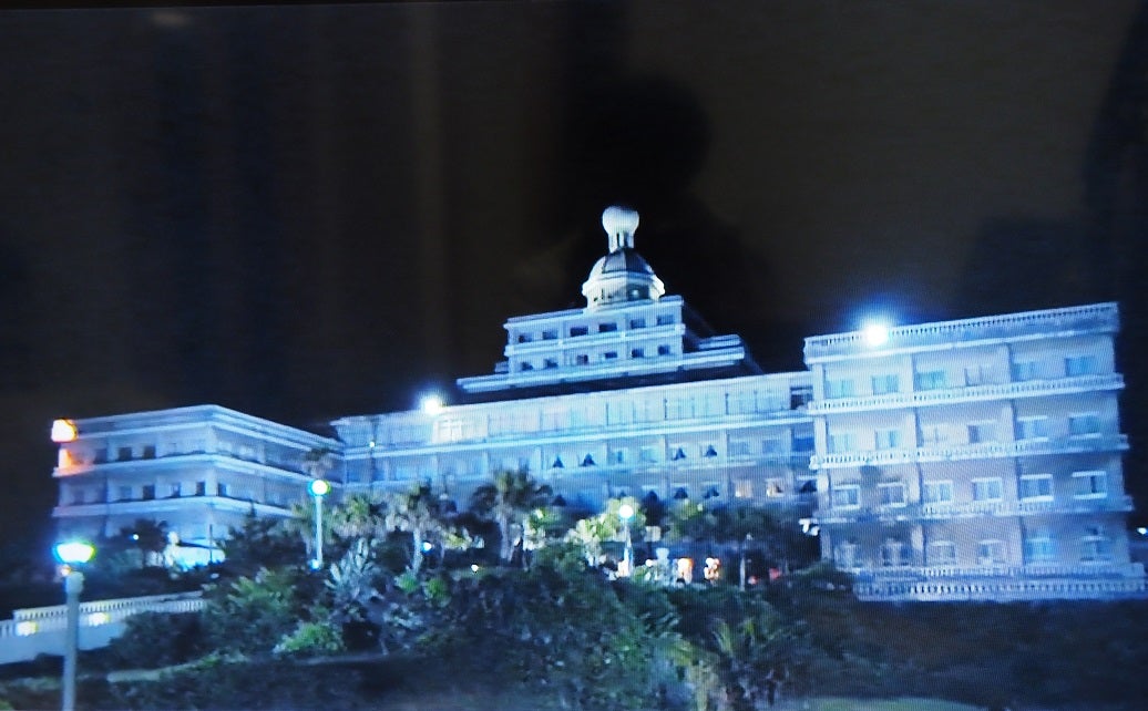 東京から南へ350km！絶海の孤島「青ヶ島」へ１泊２日で行ってみたVol.7 八丈島でキョンと対面！見てみたかった映画「トリック 」のロケ地になった廃墟ホテル「オリエンタルリゾート」へ！目の前に忽然と現れる迫力の廃墟！comloy labo -walking