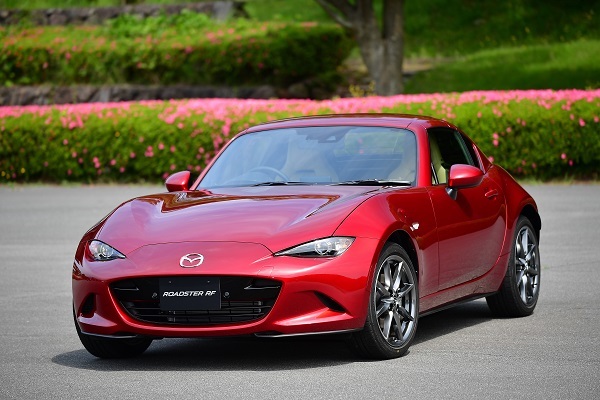 マツダの赤はすべての赤い車のなかで最強の赤だと思う。個人的好みだけど！ CX-5- YouTube