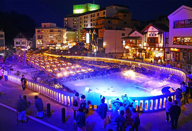 草津温泉 湯畑ライトアップ