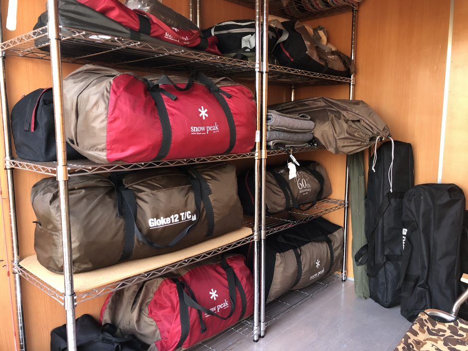 キャンプ用品収納術 収納コンテナ活用がおすすめ関東のトランクルーム・バイクコンテナ・レンタルスペースはhabitへ