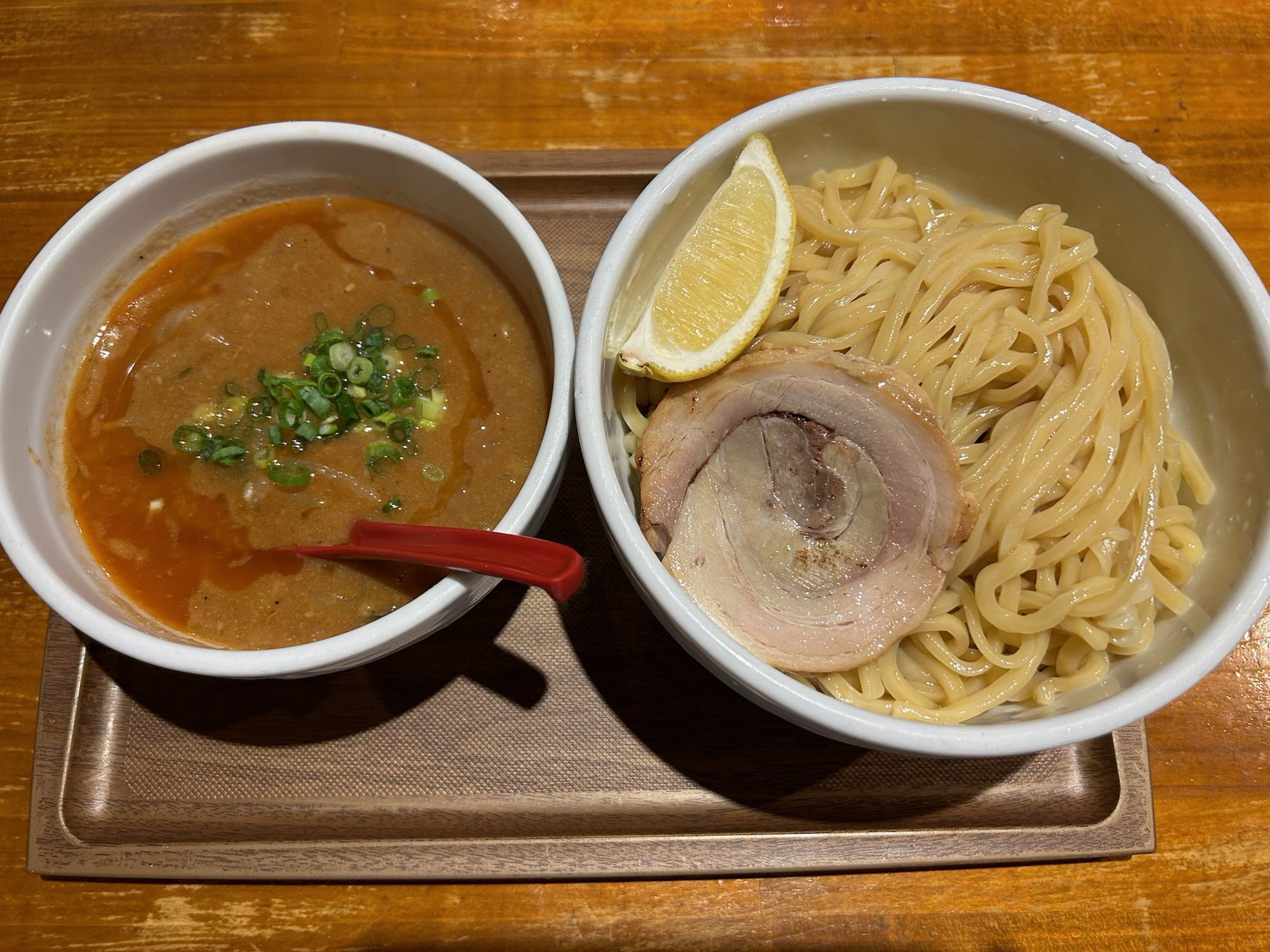 蒲田「らーめん蓮」！トマトとカレーの絶妙コラボ…夏の新作