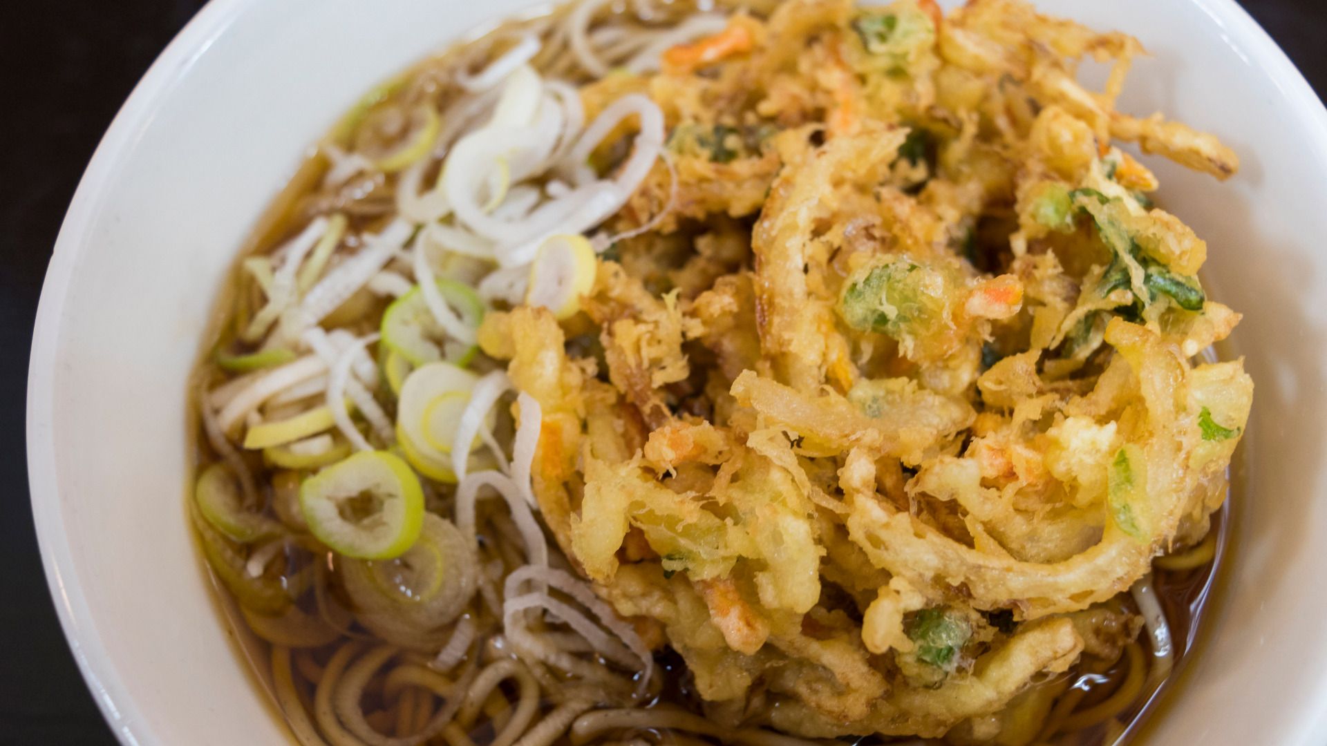 北海道音威子府駅で伝説のかけそば370円音威子府駅構内