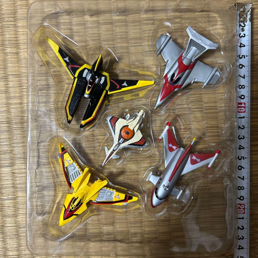 BANDAI - ウルトラマン飛行機