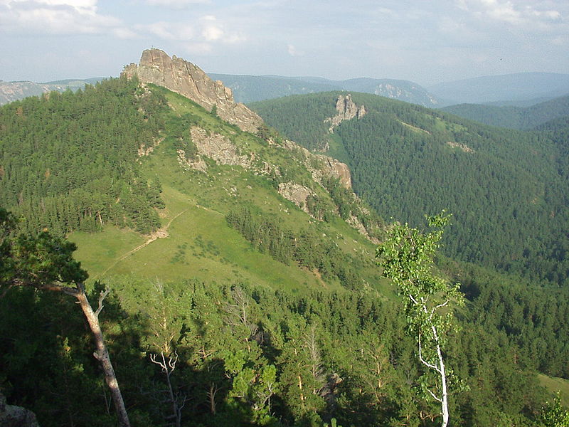 クラスノヤルスク個人旅行ガイド 2025年 ：おすすめのアクティビティ、人気観光スポット、旅程の計画、宿泊施設、グルメ、交通機関、天気など、旅行に必要な情報が満載 2025年10月更新Trip.com