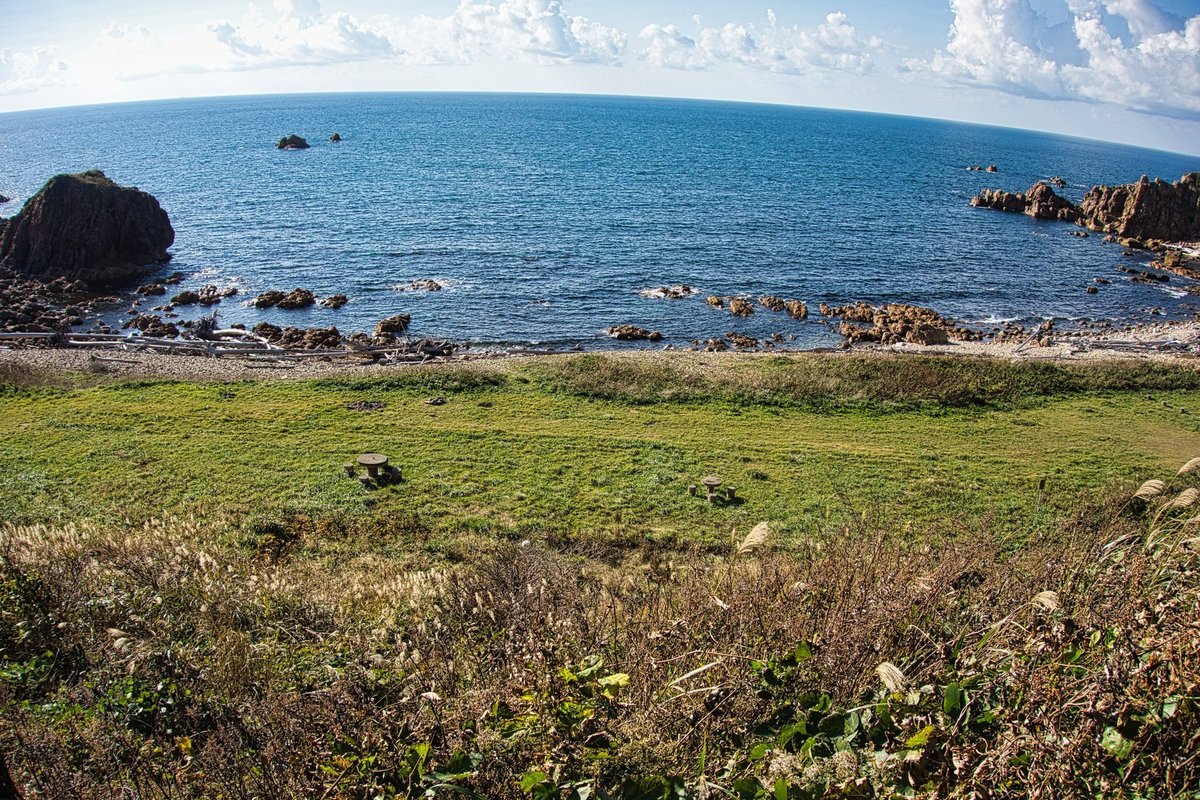 夕日と高山植物が同時に楽しめる深浦町の隠れスポット！「行合崎 ゆきあいざき 」Take-cast