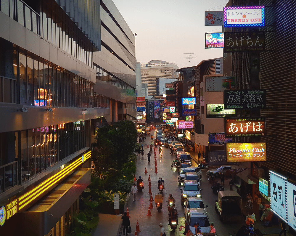 ヒルトンガーデンインバンコクシロムの宿泊予約格安・最安値 トラベルコ