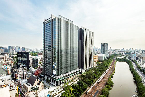 駐車場：飯田橋サクラテラスの地下駐車場