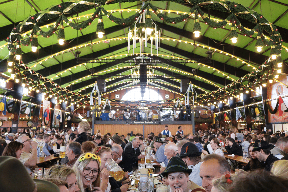 2025年オクトーバーフェストツアー ホフブロイのテント確約 ミュンヘンオプショナルツアーオプショナルツアー・現地ツアーの みゅう