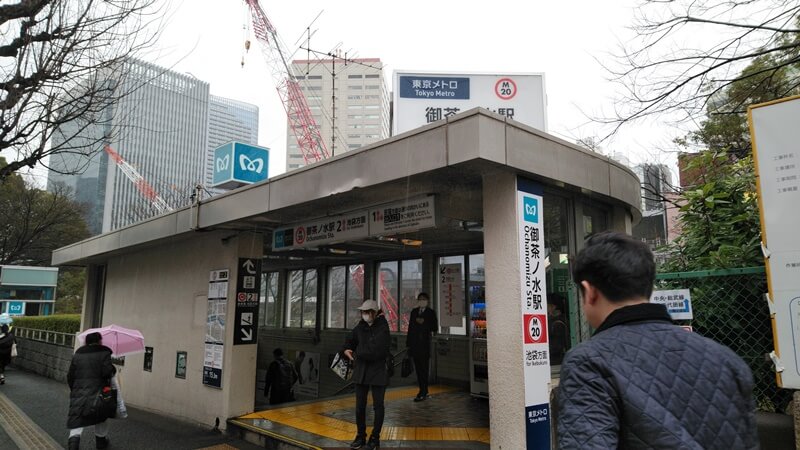 御茶ノ水の鉄道風景 聖橋付近から 中央線、総武線、丸ノ内線の競演の写真素材59288960- PIXTA