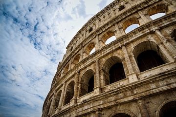 ローマの観光名所④：スペイン広場・スペイン階段のおもしろい秘話など by 現地在住者アーモイタリア