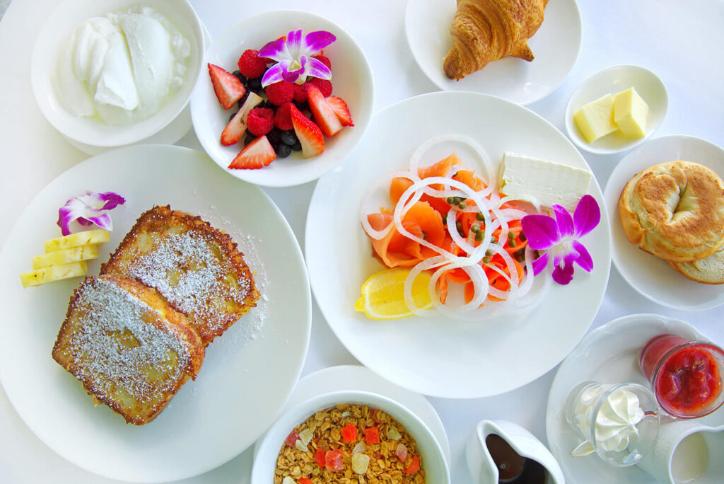 ワイキキビーチとダイヤモンドヘッドが見渡せるレストランで朝のハワイを満喫！ LeaLea絶景朝食 at