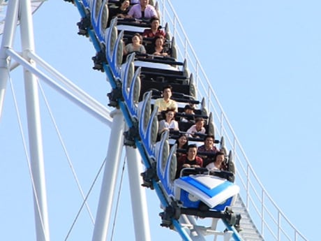 海と島と生き物のテーマパーク・八景島シーパラダイス② アトラクション女性 マジシャン