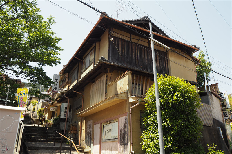日本最後の桃源郷 旧来の形式を残す男の楽園「宝山寺新地」の内部事情を突撃取材した！！知の冒険