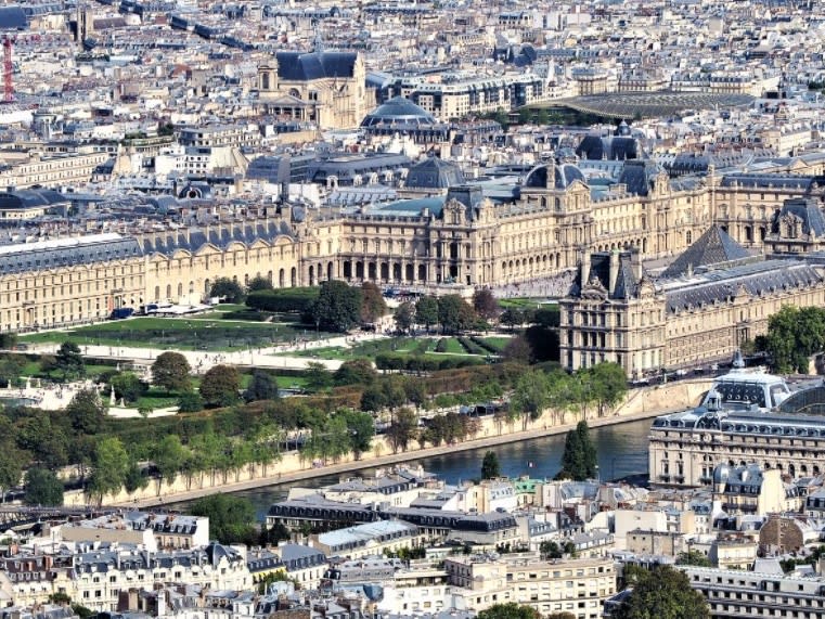 エッフェル塔の夜景 パリ