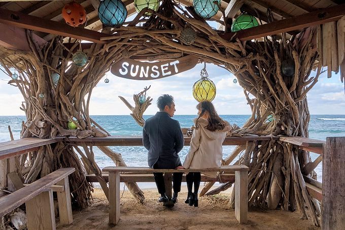 江ノ島 オーシャンビューの2階席でコース料理を堪能！「カフェ＆バー ヘミングウェイ江ノ島