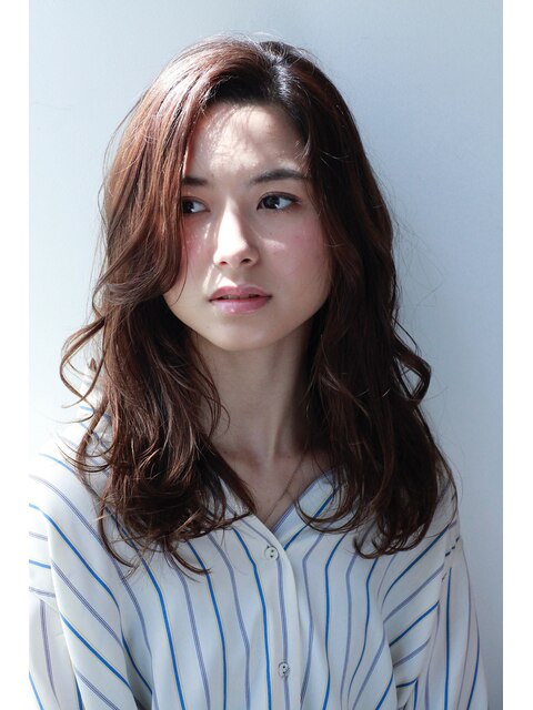 井川遥、“美肌”で新ミューズ就任 新CMに「今まで誰も見たことのない領域」 (2018年03月20日) ｜BIGLOBE Beauty